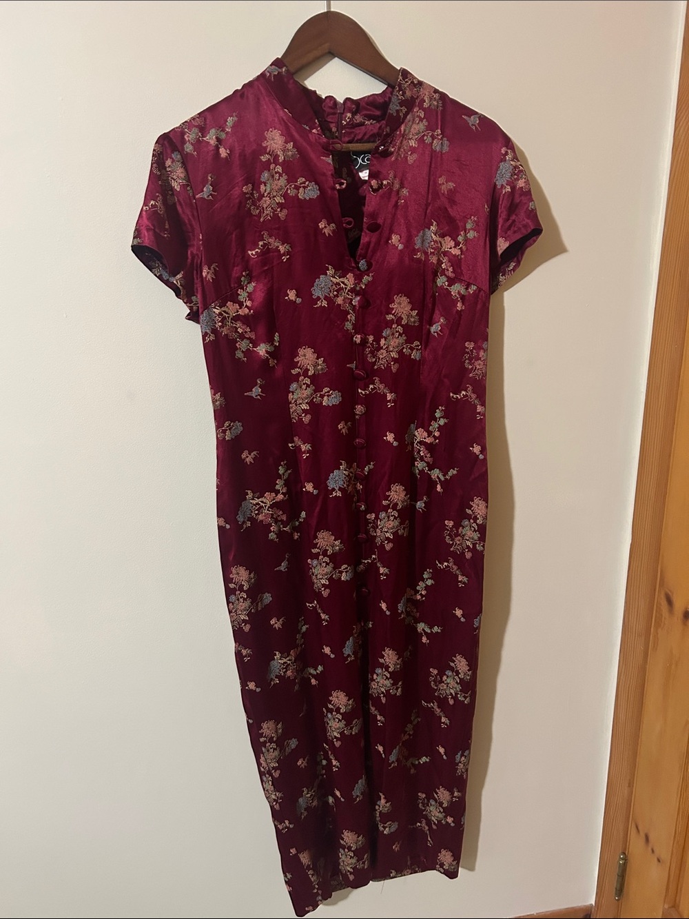 Elegant Floral Mandarin-Collar Dress in Burgundy